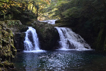 the Akame Shijuhachi Taki (Akame 48 Waterfalls)
